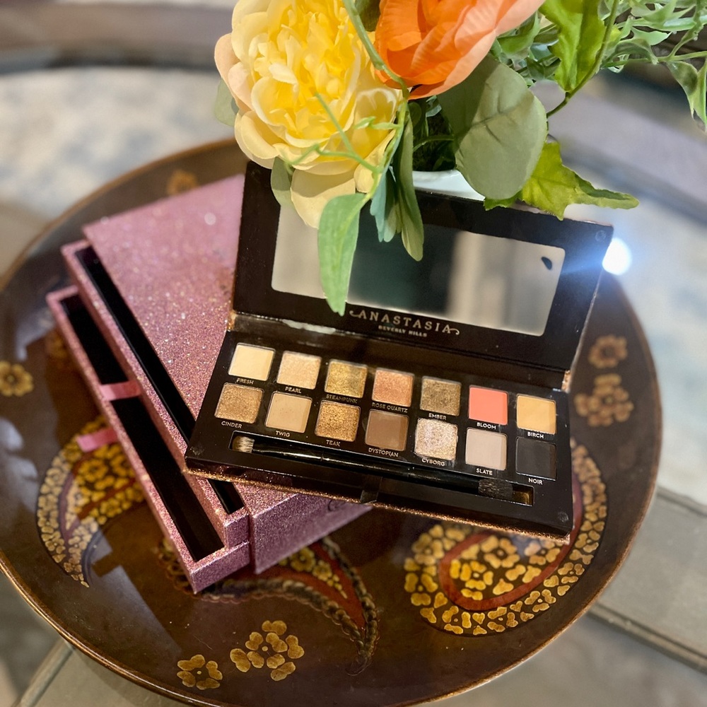 Anastasia Beverly Hills Sultry palette